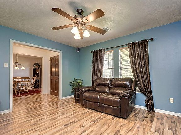 3rd image of 19214 Winding Branch Dr