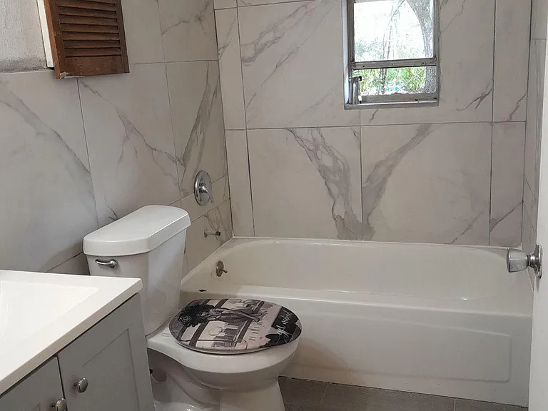 1517 E 139th Ave #B — Photo 3