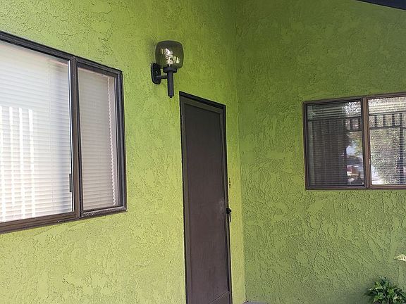 2nd image of 3229 Pasadena Ave
