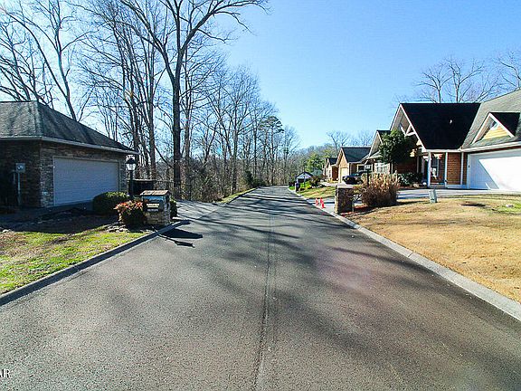 5th image of 316 Saddleback Way