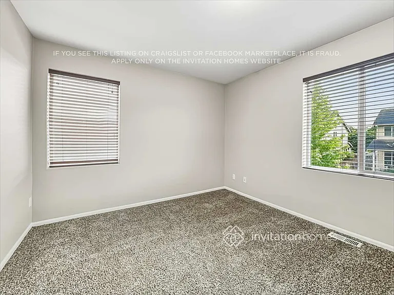 1319 Daffodil Ave NE — Photo 15