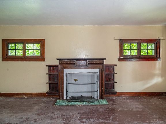4th image of 33 Patton Ave