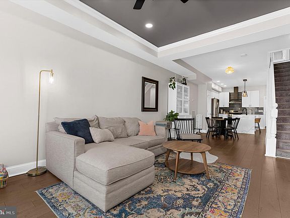 5th image of 234 S Highland Ave