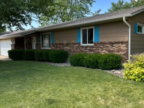 1 Eleanor Dr, Ottumwa, IA 52501