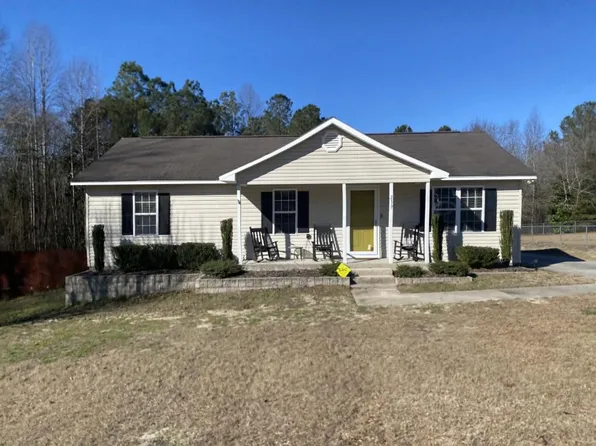 239 North St, Hamlet, NC 28345