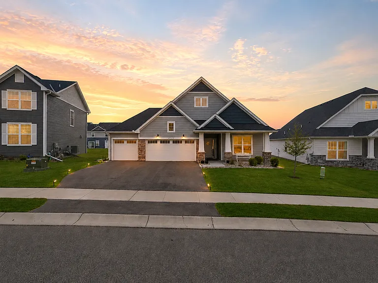 6218 Tamarack Ln — Photo 3