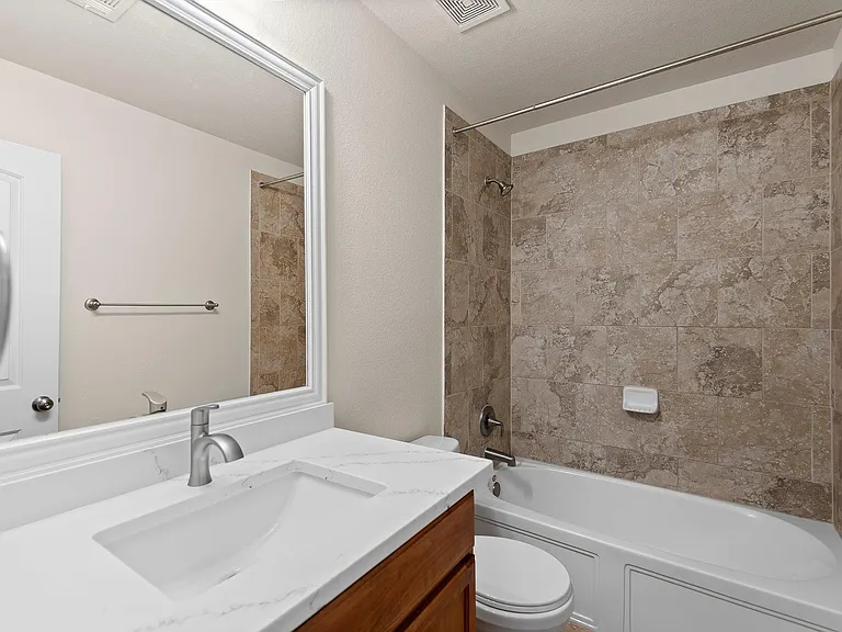 4517 Chestnut Meadows Bnd — Photo 8