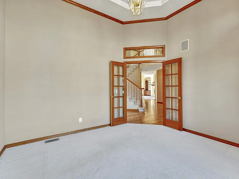 8406 Green Island Cir — Photo 15
