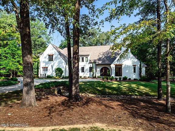 2nd image of 104 Langdon Bnd
