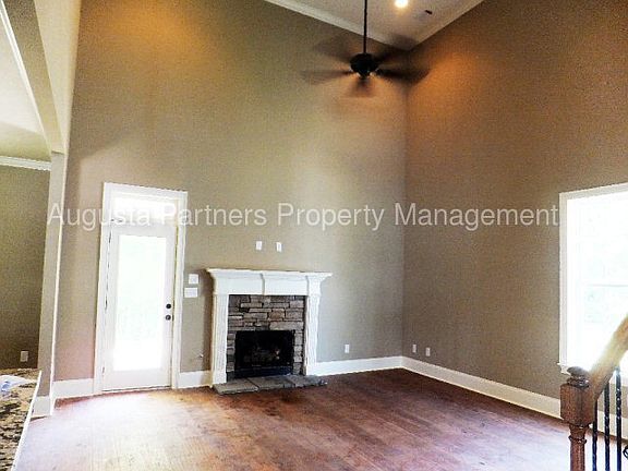 4th image of 440 Kirkwood Dr