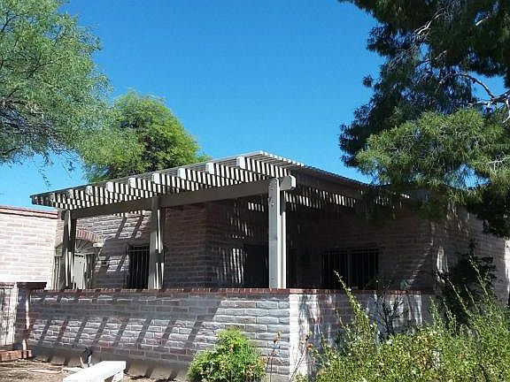 3rd image of 2506 N Camino Valle Verde