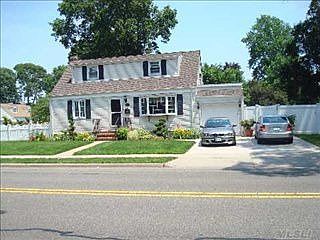 3rd image of 125 Cartwright Blvd