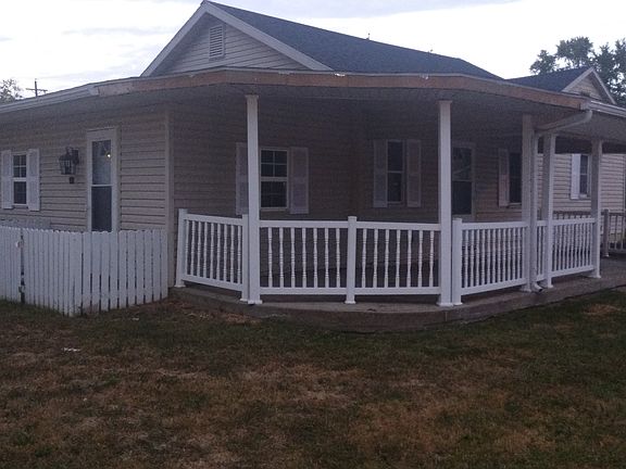 3rd image of 307 E Jefferson St