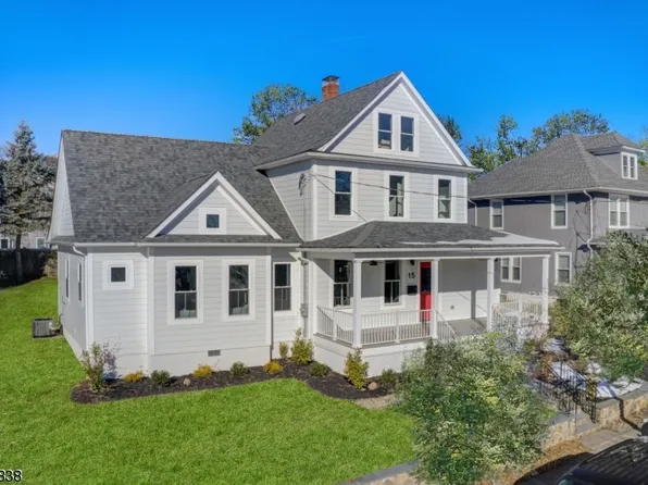 15 Russell Pl, Summit City, NJ 07901