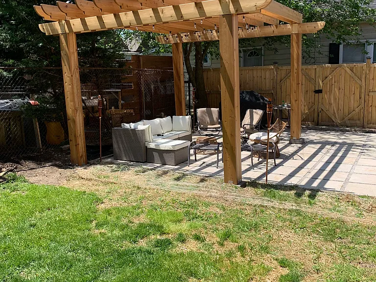 Shared use fenced in backyard, grill, and pergola. Dog friendly (with fee).