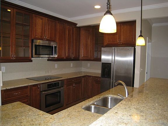 Cherry Cabinets, Stainless Steel Appliances, Granite