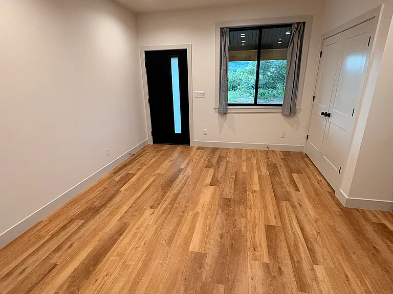 9415 Rio Cir — Photo 3