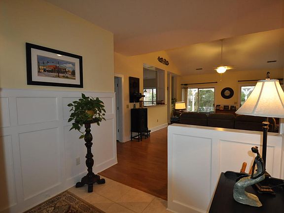 5th image of 110 Hartley Hall Ct