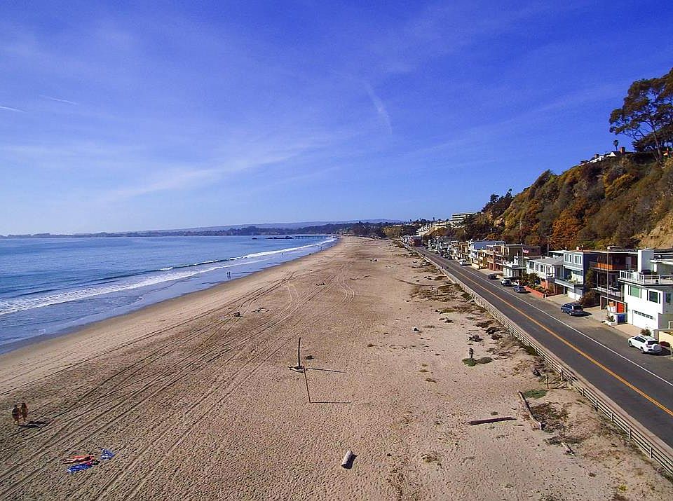 1st image of 375 Beach Dr