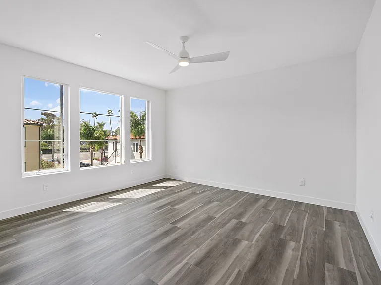 1632 Doheny Way — Photo 9