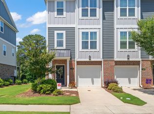 336 Skymont Dr, Holly Springs, NC 27540
