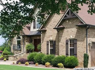 857 Mount Oak Dr NE, Arab, AL 35016