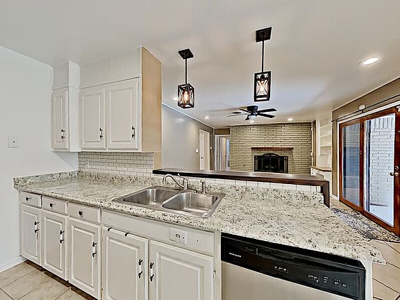 4th image of 3937 Wosley Dr