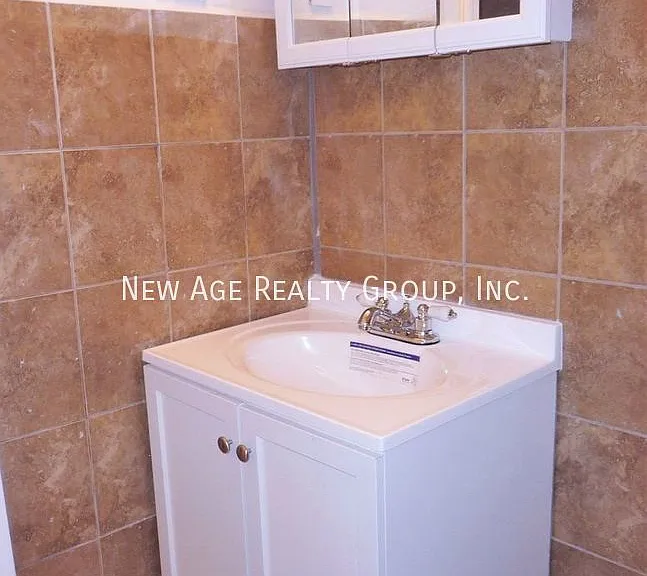 629 Jackson St #1 — Photo 7