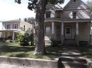 107 N Union St, Lincoln, IL 62656