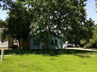 121 S Logan Ave, Lyons, KS 67554