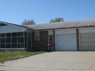 355 N 3rd St, New Strawn, KS 66839