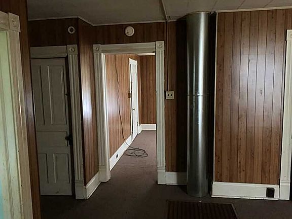 5th image of 240 W Brady St