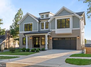 6206 Crathie Ln, Bethesda, MD 20816