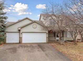 7915 Highpointe Rd, Woodbury, MN 55125