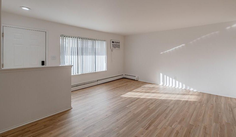 Parks at Concorde 7080 Niagara St Romulus MI Zillow