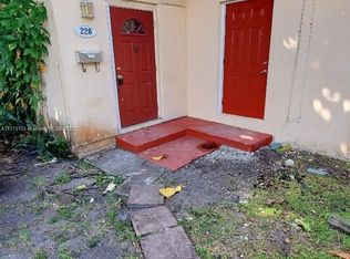 226 NE 111th St #0, Miami, FL 33161