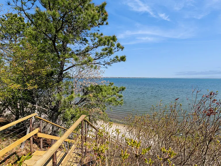 48 Red Cedar Point Rd — Photo 15