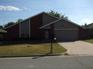 6808 Elk Canyon Rd, Oklahoma City, OK 73162