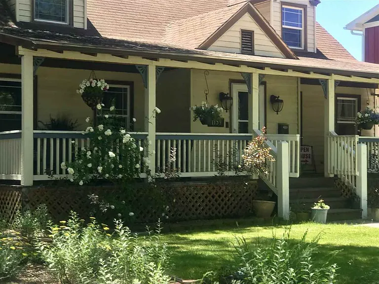 1159 Gunnison Ave — Photo 5