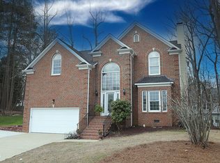 104 Walmsley Ct, Cary, NC 27519