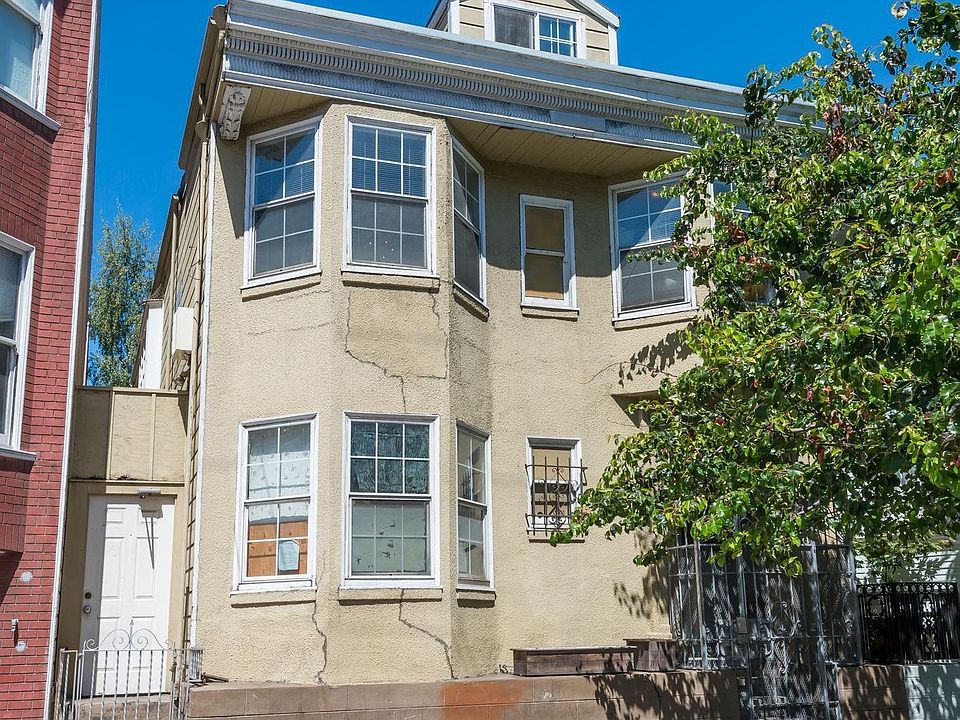 1st image of 160 Julian Ave