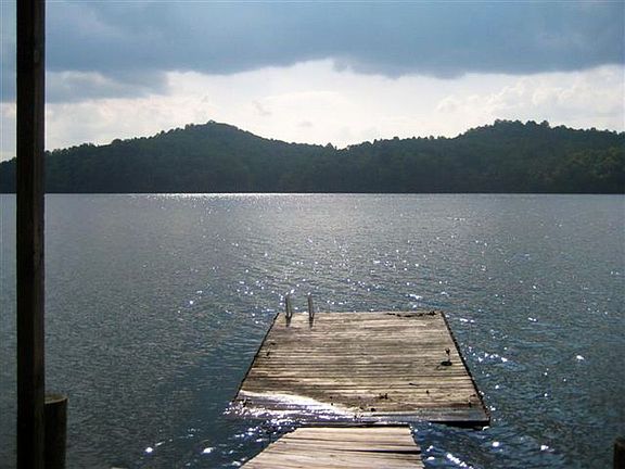 4th image of Cabinland Rd