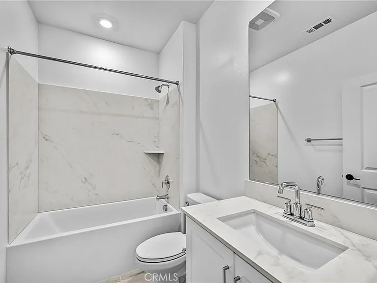 5538 Alethea Way — Photo 8