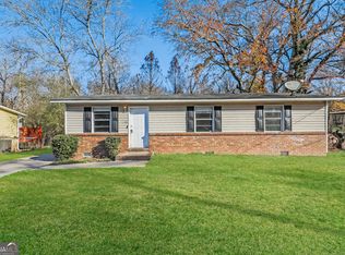 430 Roxbury Dr, Riverdale, GA 30274