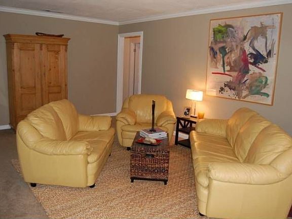 2nd image of 330 Kathleen Dr