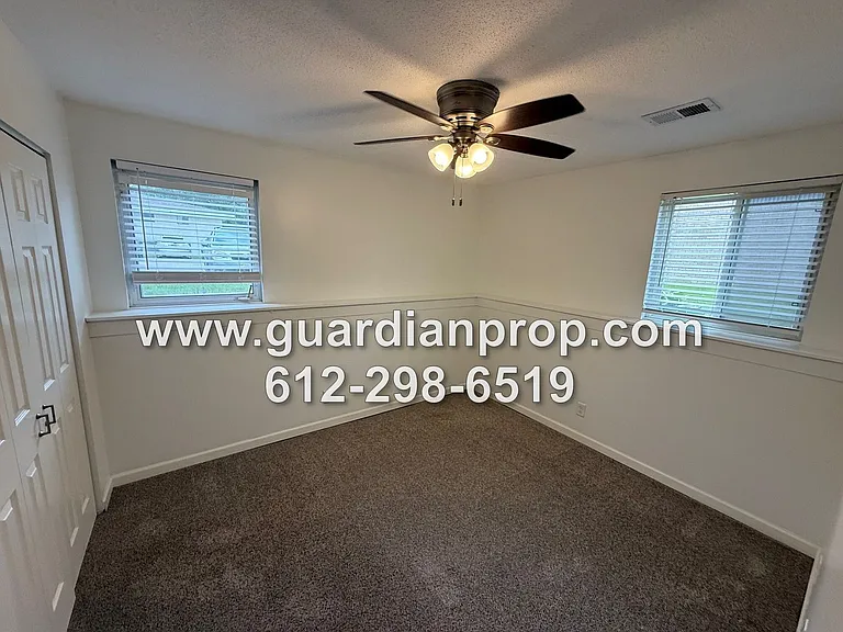 5900 3rd Street NE — Photo 10