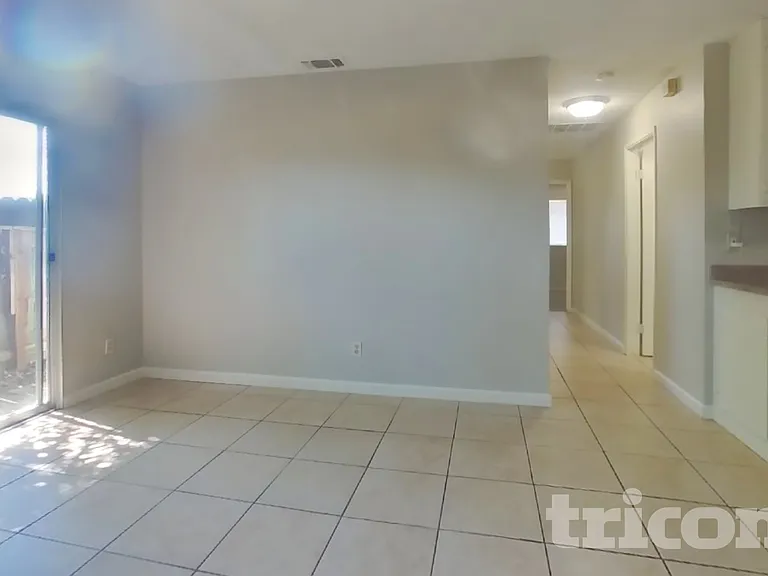 6644 Hometown Way — Photo 7