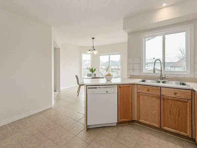 735 Karlsfeld Rd — Photo 7