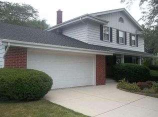 4946 Seton Pl, Greendale, WI 53129