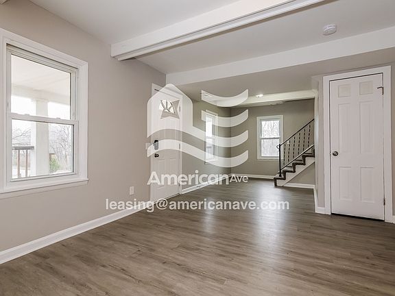 679069_004_wm_-_living_room_13454262.jpg